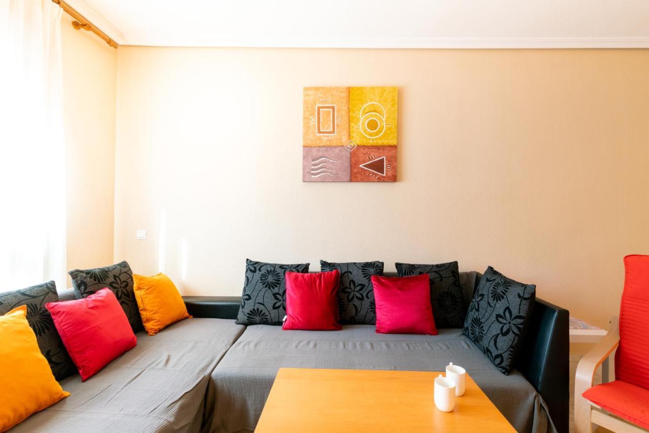 Centrico II Donkey Parking Incluido Apartment Seville Exterior photo
