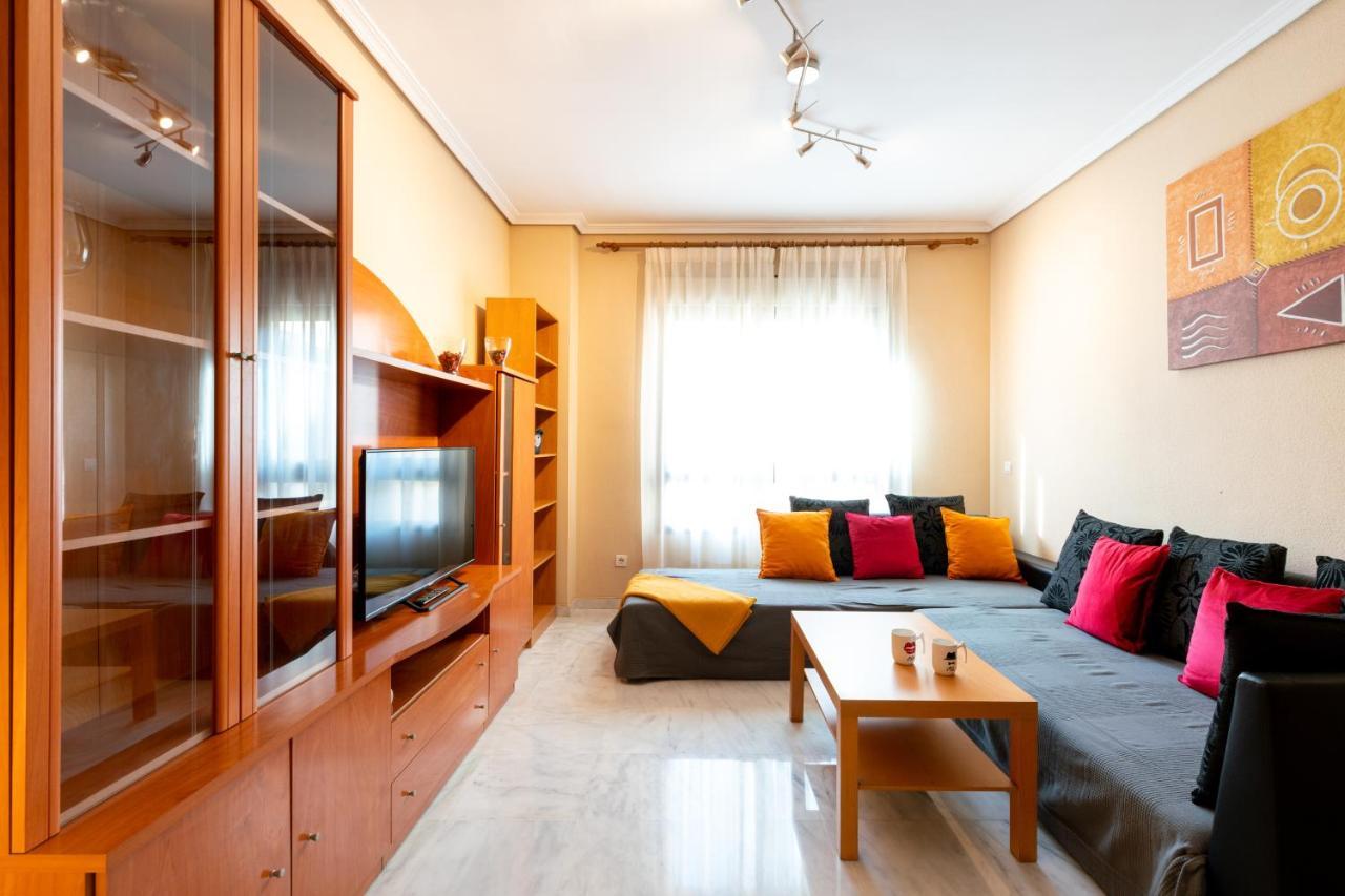 Centrico II Donkey Parking Incluido Apartment Seville Exterior photo