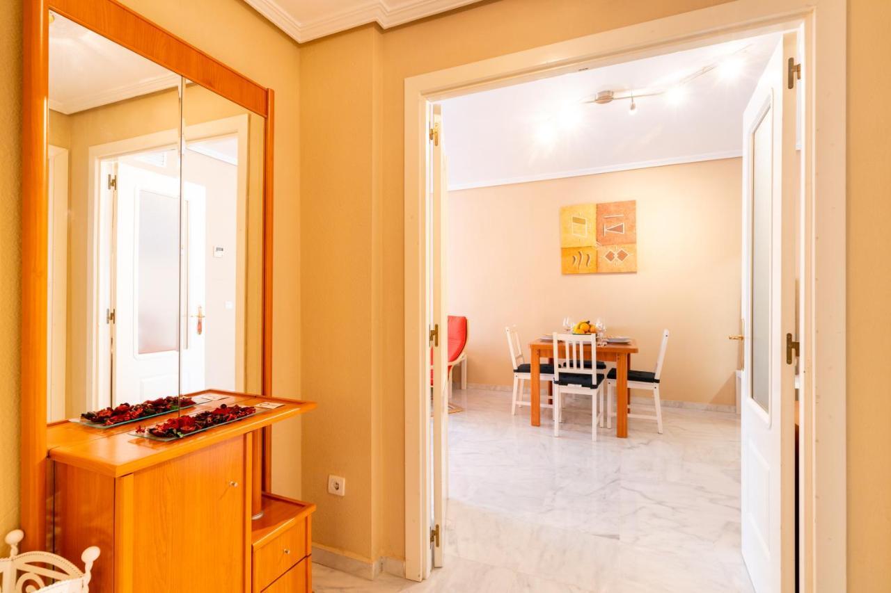 Centrico II Donkey Parking Incluido Apartment Seville Exterior photo